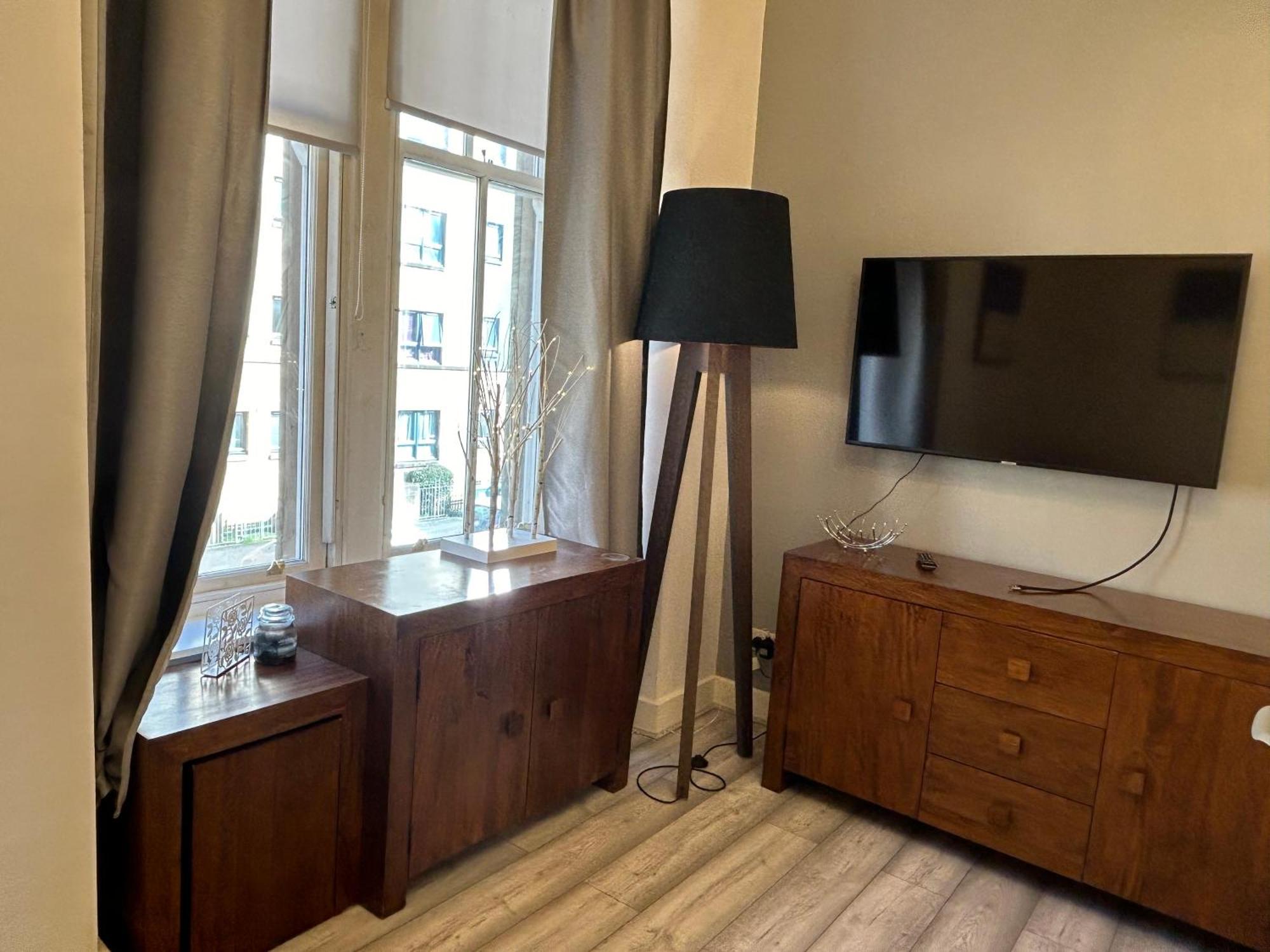 2B Apartment Near Glasgow Sec, Ovo Hydro & City Centre エクステリア 写真